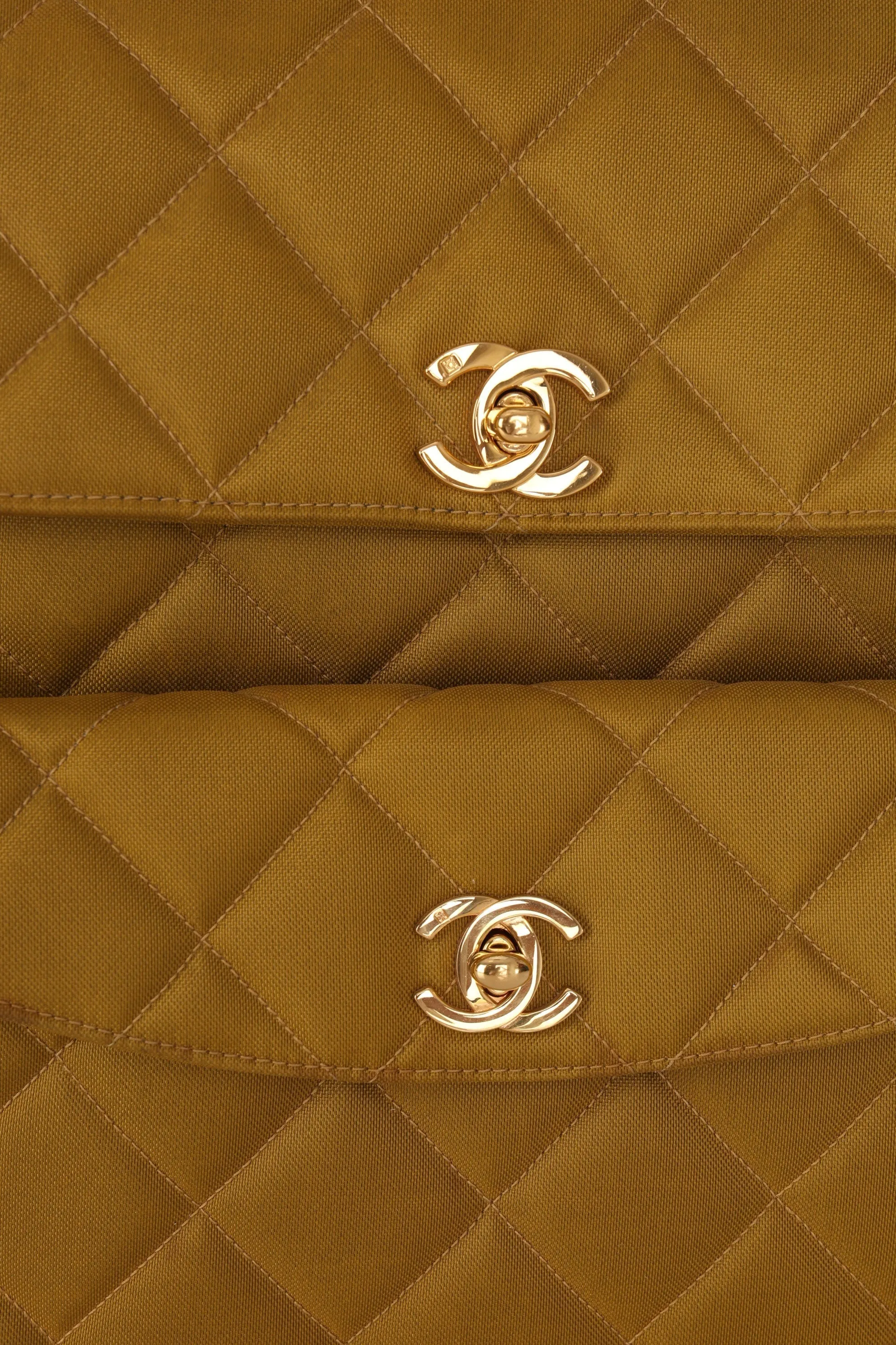 Rare CL 1996 Double Turnlock Shoulder Bag