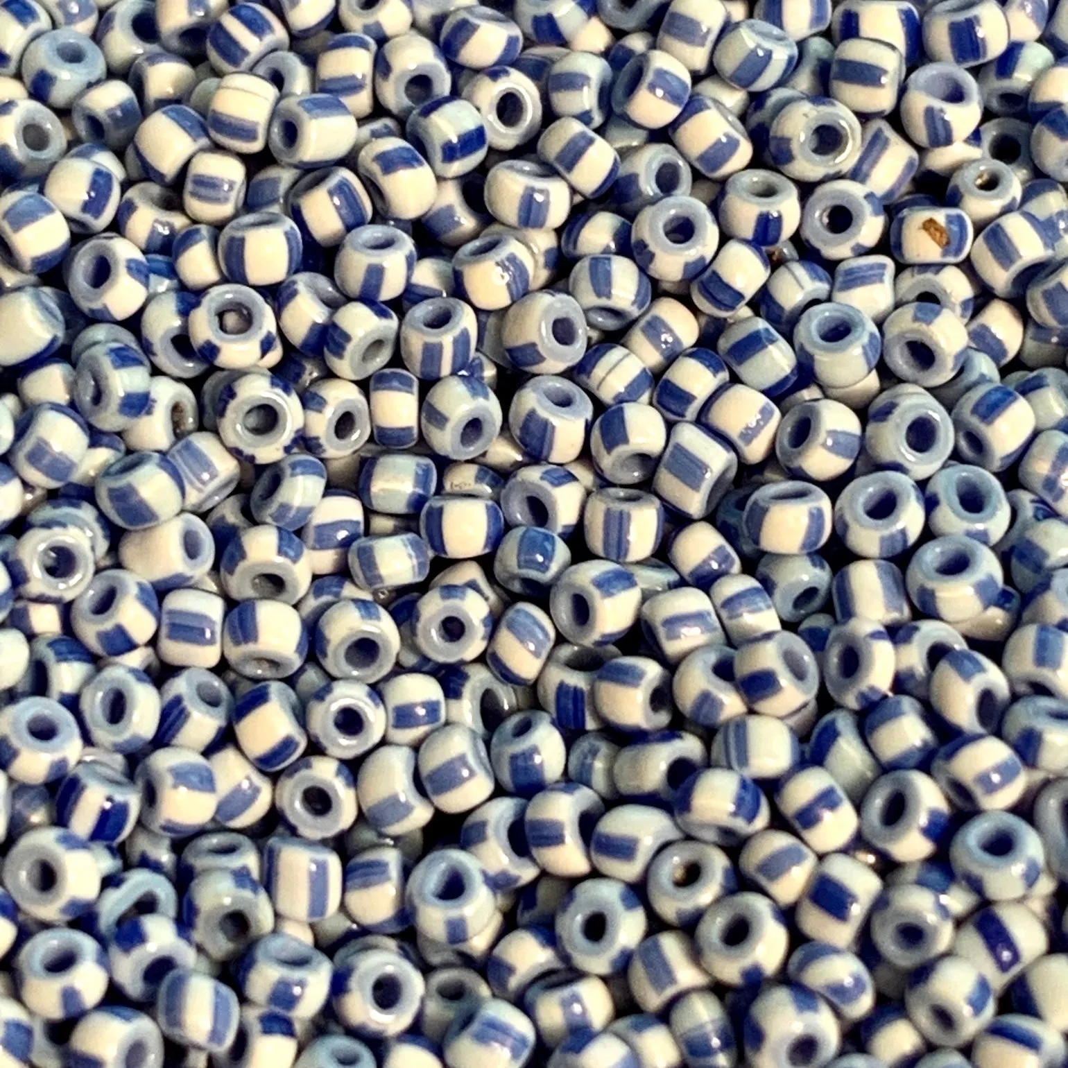 Vintage 12º Blue & White Striped Venetian Seed Beads